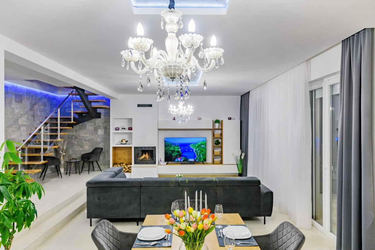 Luxury Stone Villa With Pool - Brisevo Ngoại thất bức ảnh