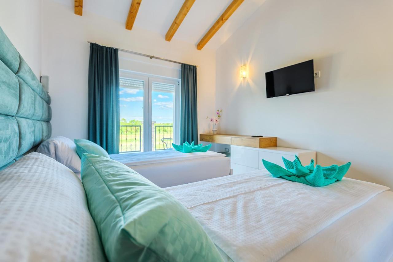 Luxury Stone Villa With Pool - Brisevo Ngoại thất bức ảnh